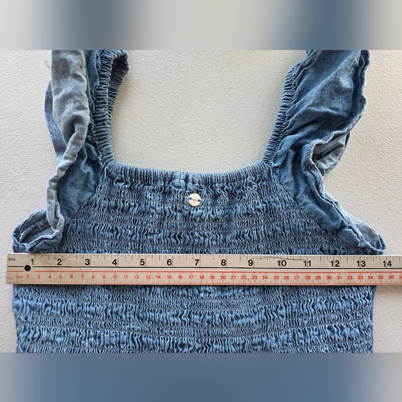 Roxy Girls Smocked Denim Dress Size 14/16 Coastal Cowgirl Boho Mini - Picture 8 of 9
